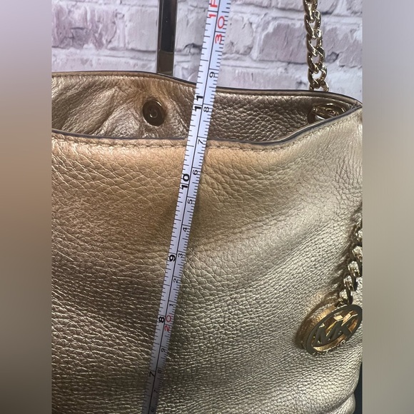 Michael Kors Jet Set Chain Large Shoulder Tote Pale Gold Metallic Leather - Picture 13 of 15